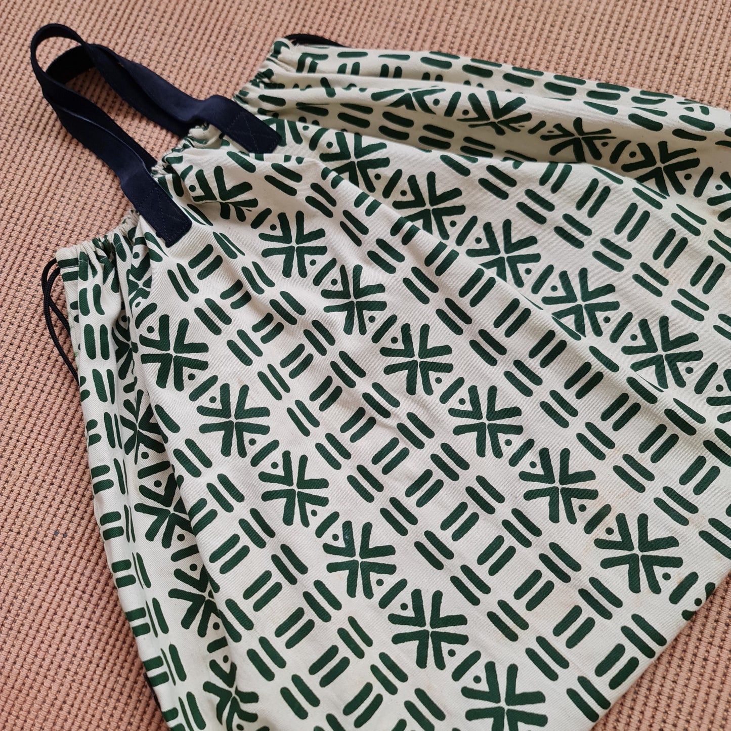 VÎTA Essential Tote Bag